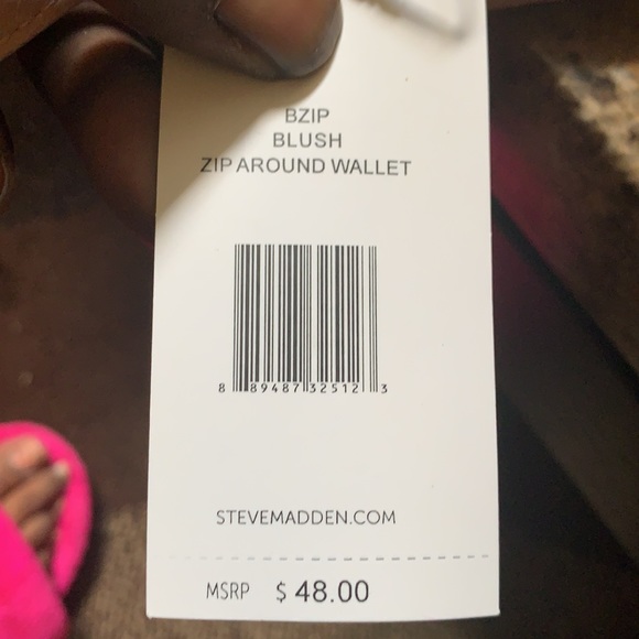 2 Steve Madden clutches - Picture 3 of 3